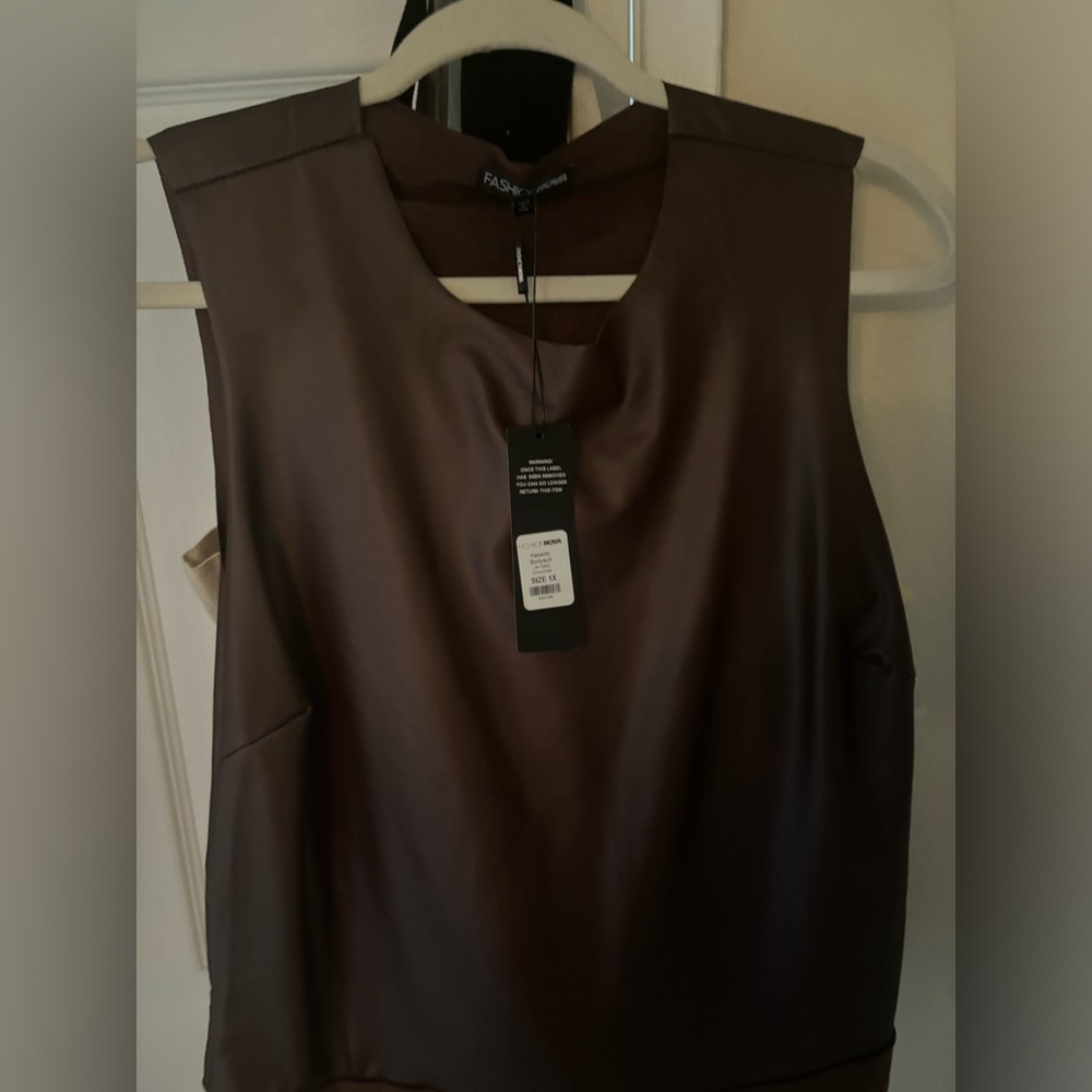 NWT: FASHION NOVA BODYSUIT